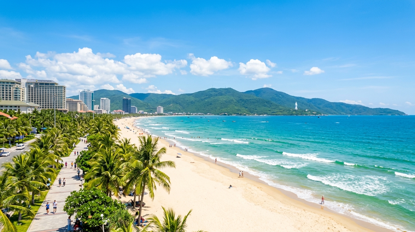 Bãi biển Mỹ Khê Đà Nẵng – Môi trường học nghề kết hợp nghỉ dưỡng thư thái cho học viên xa nhà