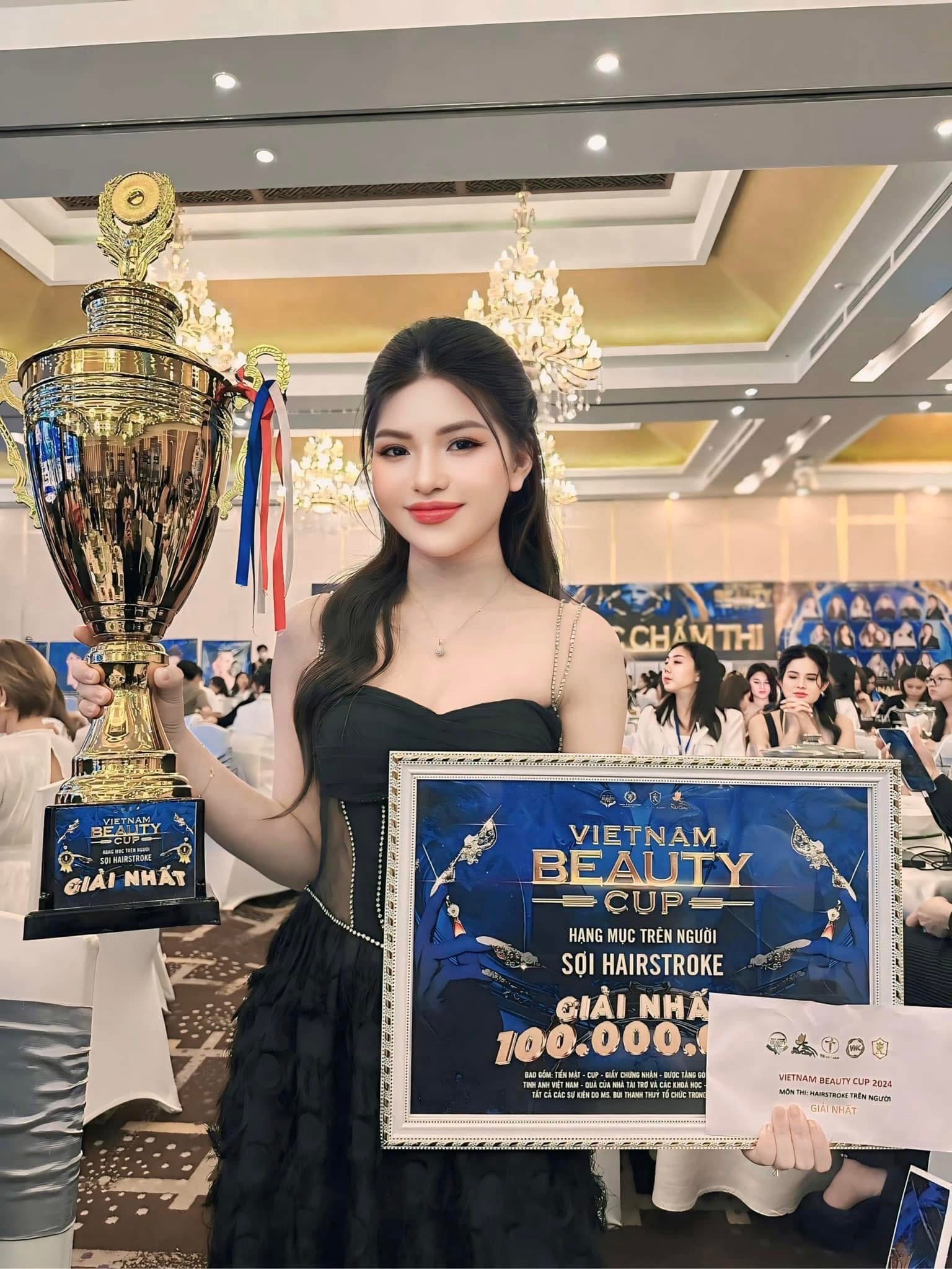 Ban Giám Khảo Phun Xăm PMU Quốc Tế